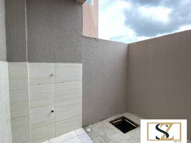 Sobrado para Venda em Curitiba - 4