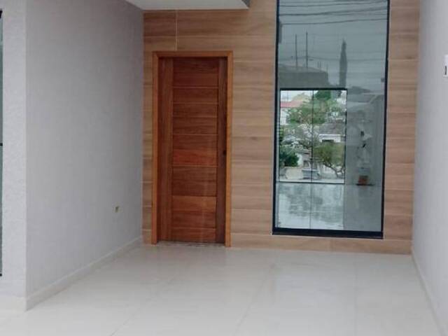 Casa para Venda em Fazenda Rio Grande - 4