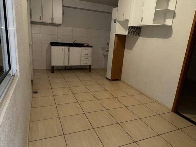 #A0102_25 - Apartamento para Venda em Campo Largo - PR - 2