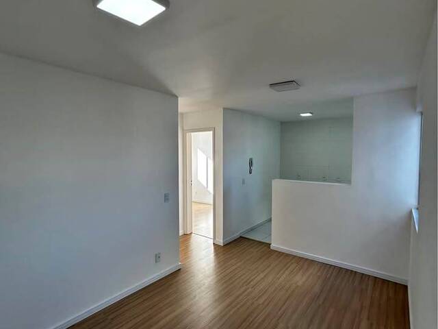 #A0021_26 - Apartamento para Venda em Campo Largo - PR - 3