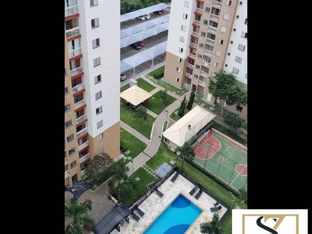 Apartamento para Venda em Curitiba - 2