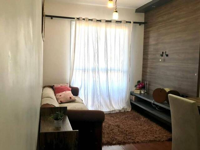 Apartamento para Venda em Curitiba - 2