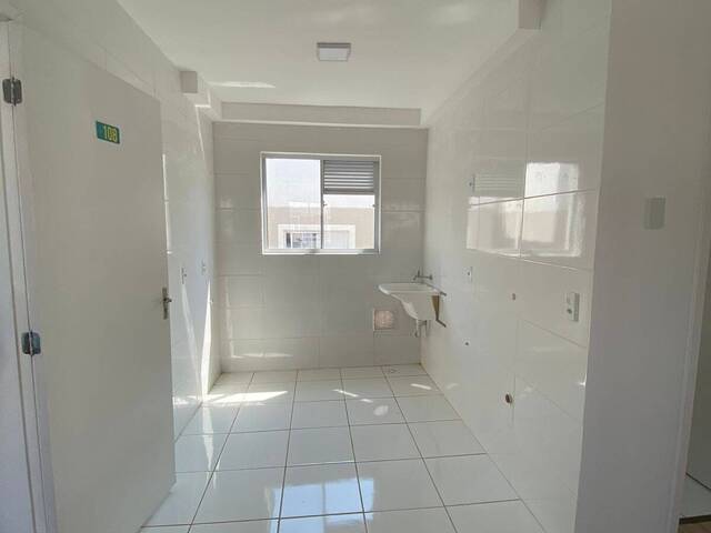 Apartamento para Venda em Araucária - 5
