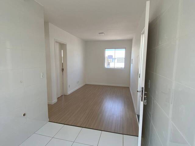 Apartamento para Venda em Araucária - 4