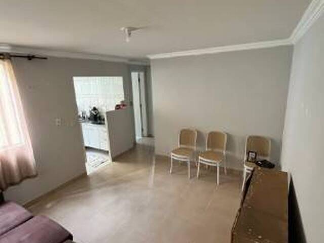 Apartamento para Venda em Curitiba - 2